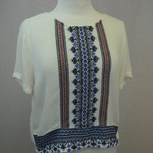 Forever 21 lightweight embroidered crop top